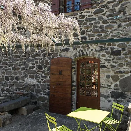 Du Clos Long Saint-Priest (Ardeche)